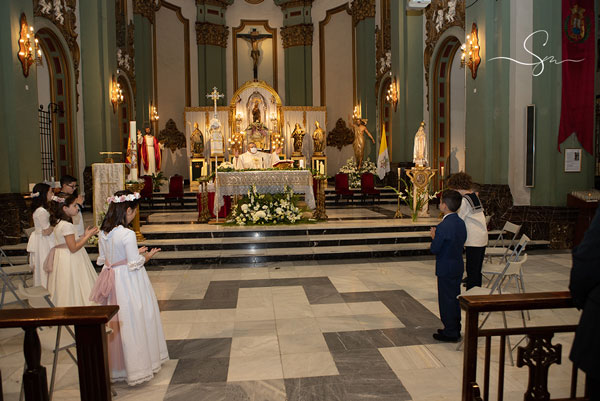Reportaje de fotos de comunión en iglesia en Cartagena